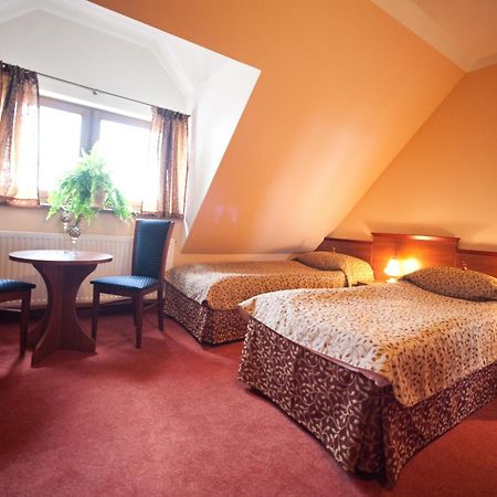 Hotel Concordia Подгужин Экстерьер фото