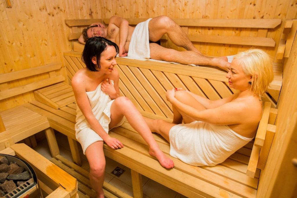 Hotel Concordia Подгужин Экстерьер фото